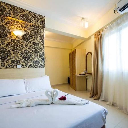 Hotel Sea Princess 텔룩 바항 외부 사진