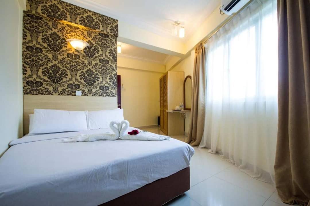 Hotel Sea Princess 텔룩 바항 외부 사진